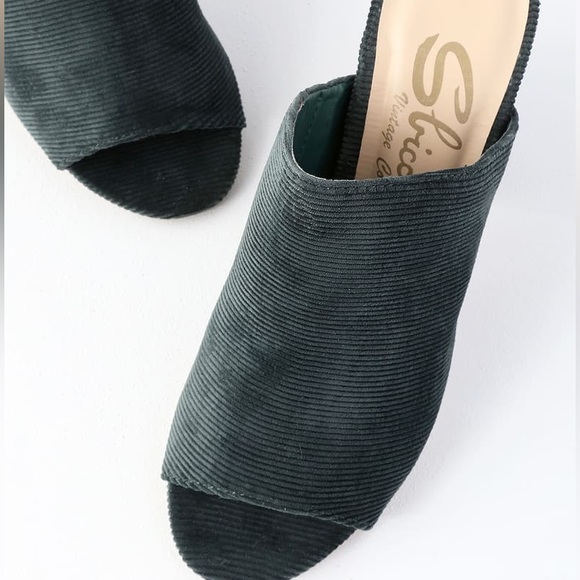✨MODCLOTH✨Sbicca Corduroy Peep-Toe Mules - Picture 3 of 4
